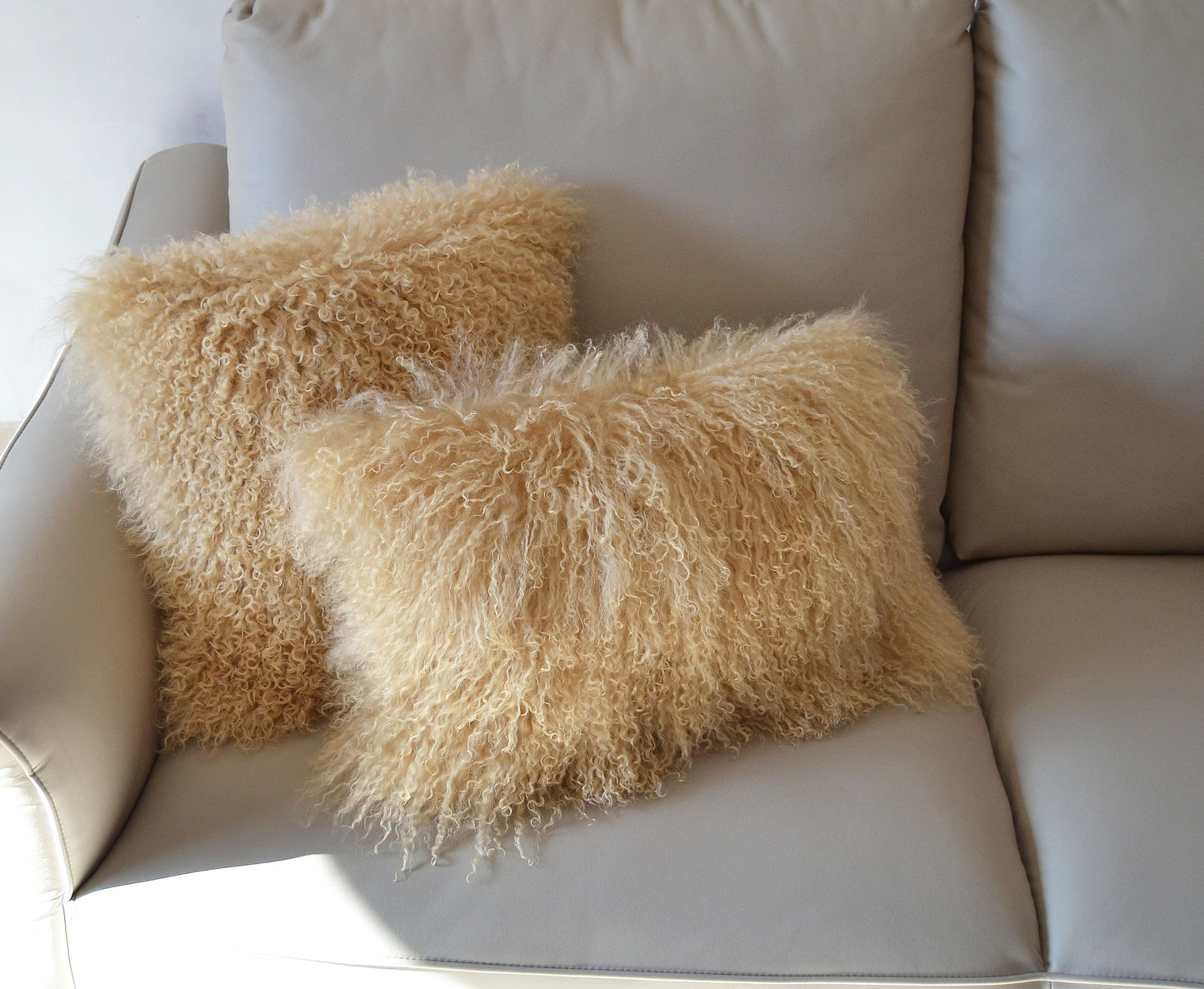 Housse de coussin en fourrure d'agneau tibétaine/mongole noire