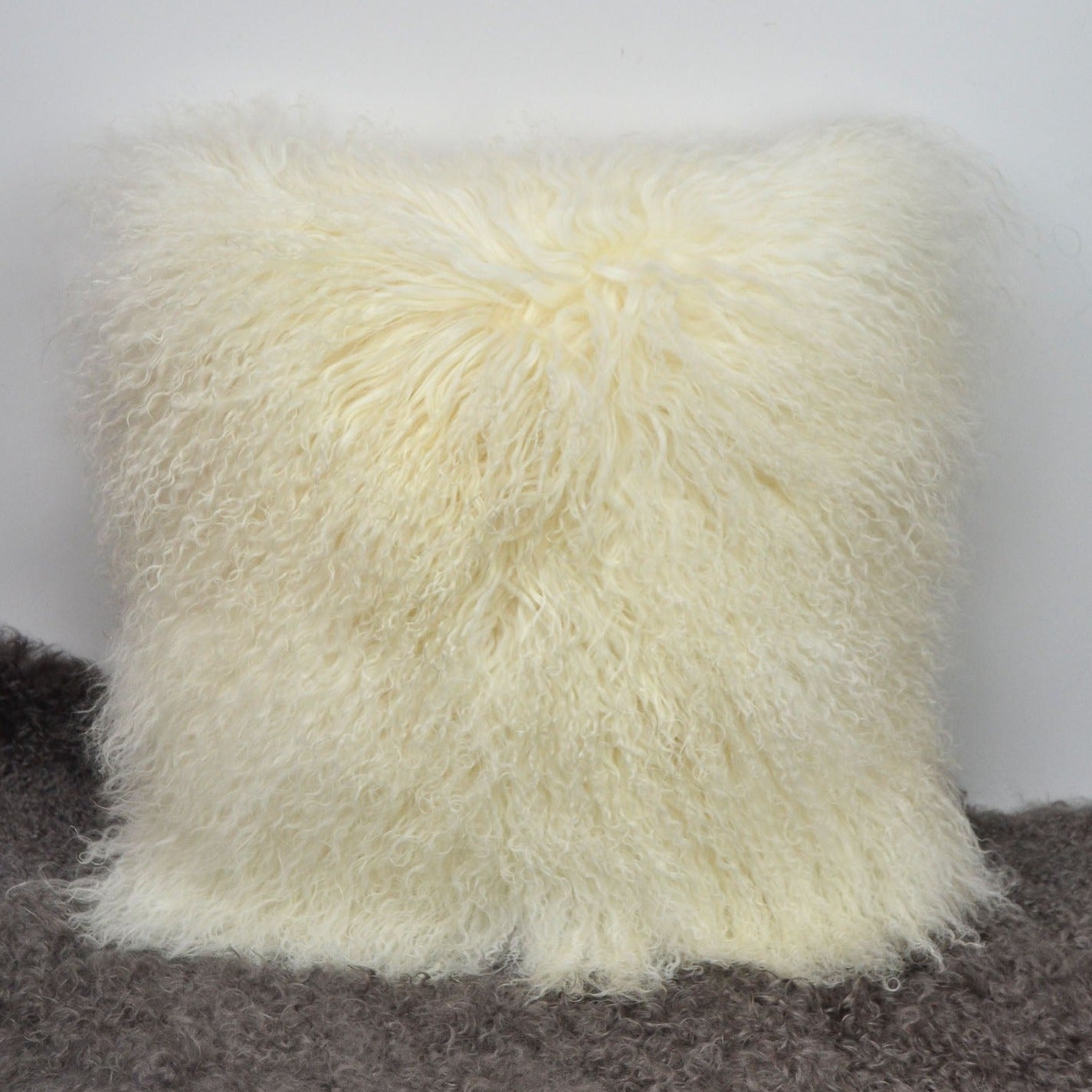 Housse de coussin en fourrure d'agneau tibétain/mongol Beige 
