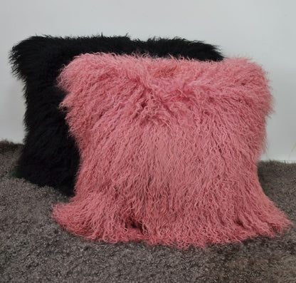 Housse de coussin en fourrure d'agneau tibétaine/mongole rose moyen 