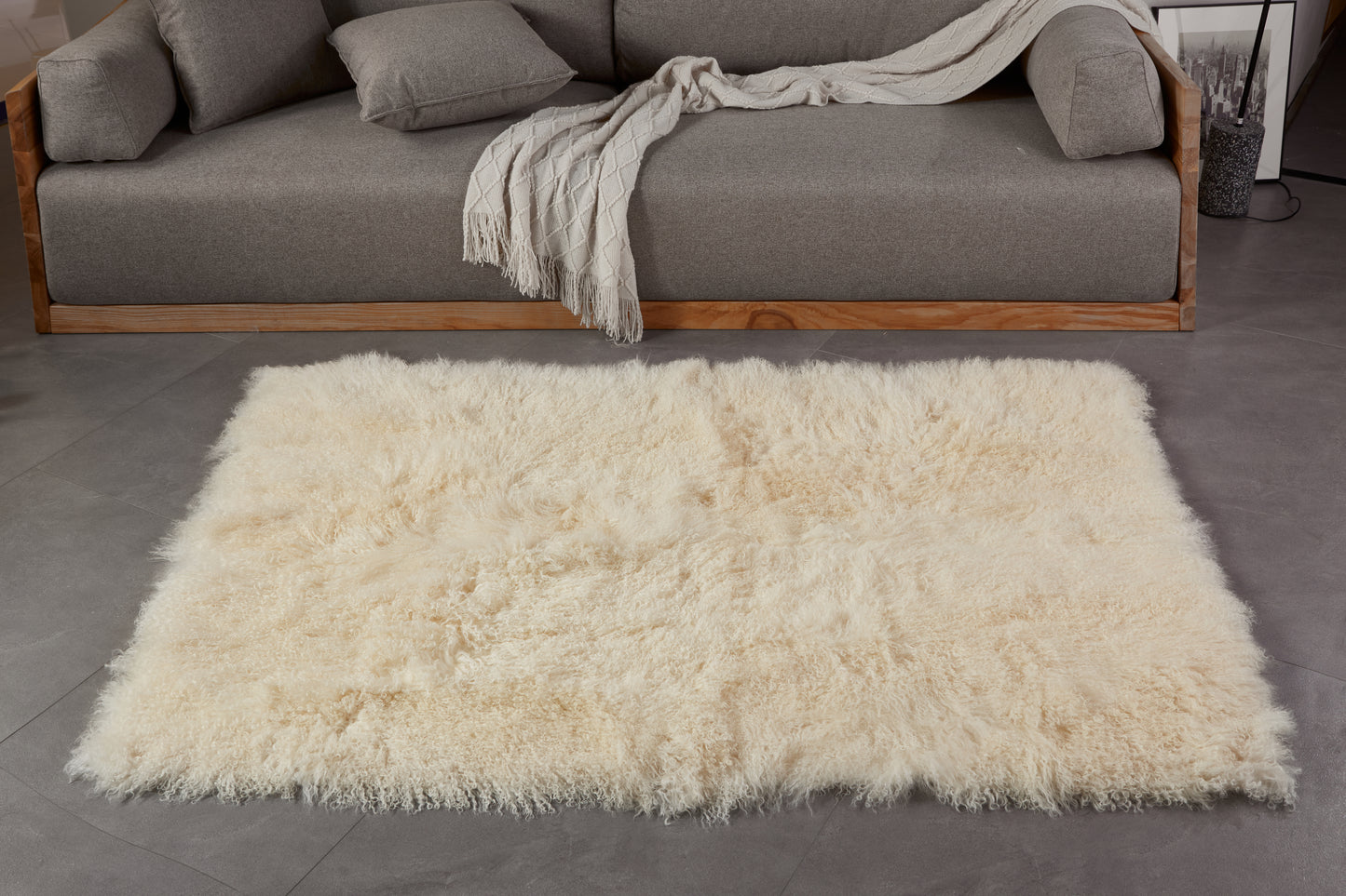 Tapis en fourrure d'agneau mongol/tibétain beige