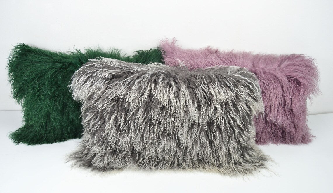 Housse de coussin en fourrure d'agneau tibétaine/mongole gris givré 