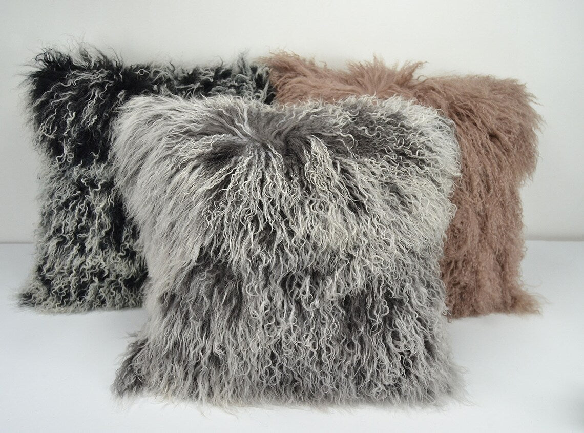 Housse de coussin en fourrure d'agneau tibétaine/mongole gris givré 