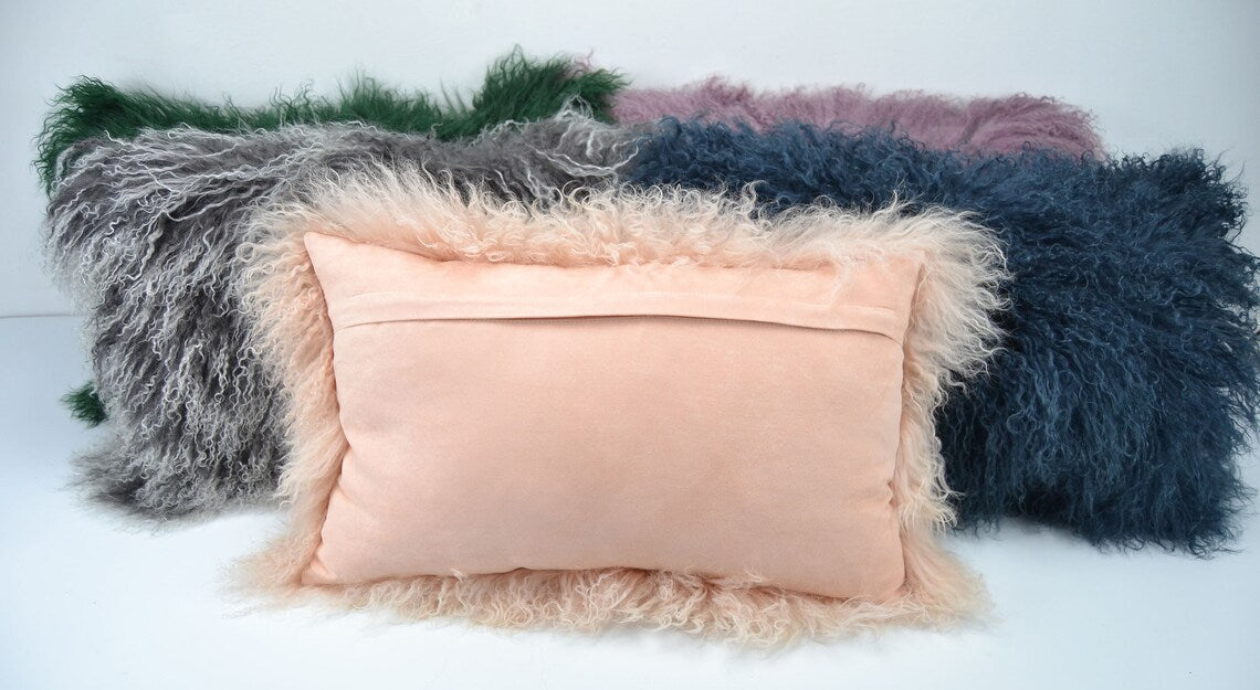 Housse de coussin en fourrure d'agneau tibétaine/mongole rose poussiéreux 