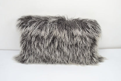 Housse de coussin en fourrure d'agneau tibétaine/mongole gris givré 