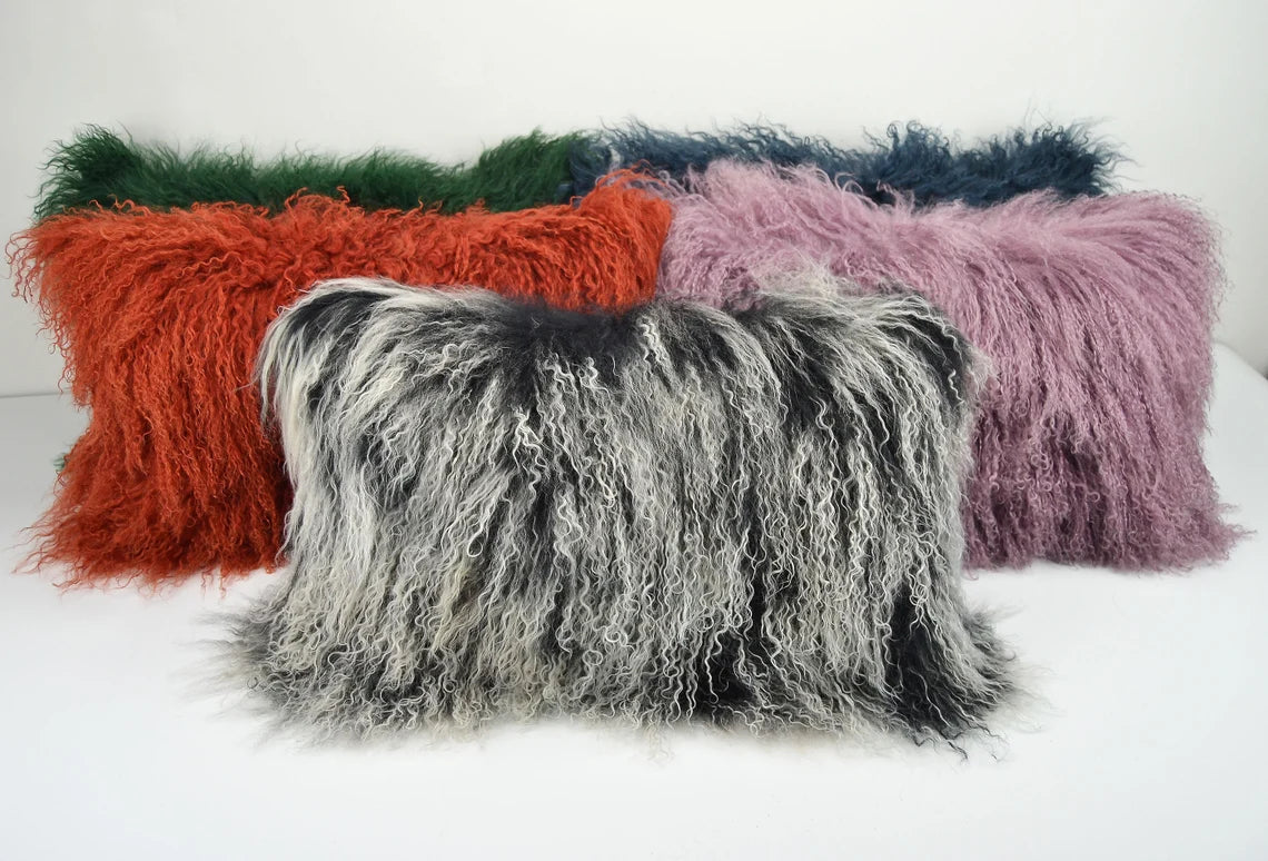 Housse de coussin en fourrure d'agneau tibétaine/mongole noir givré 