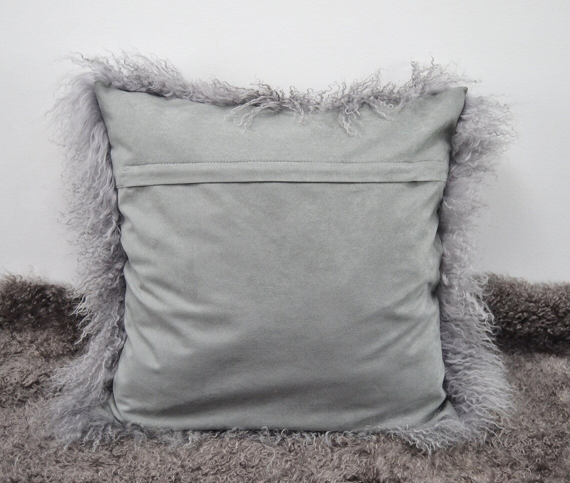 Housse de coussin en fourrure d'agneau tibétain/mongol gris 